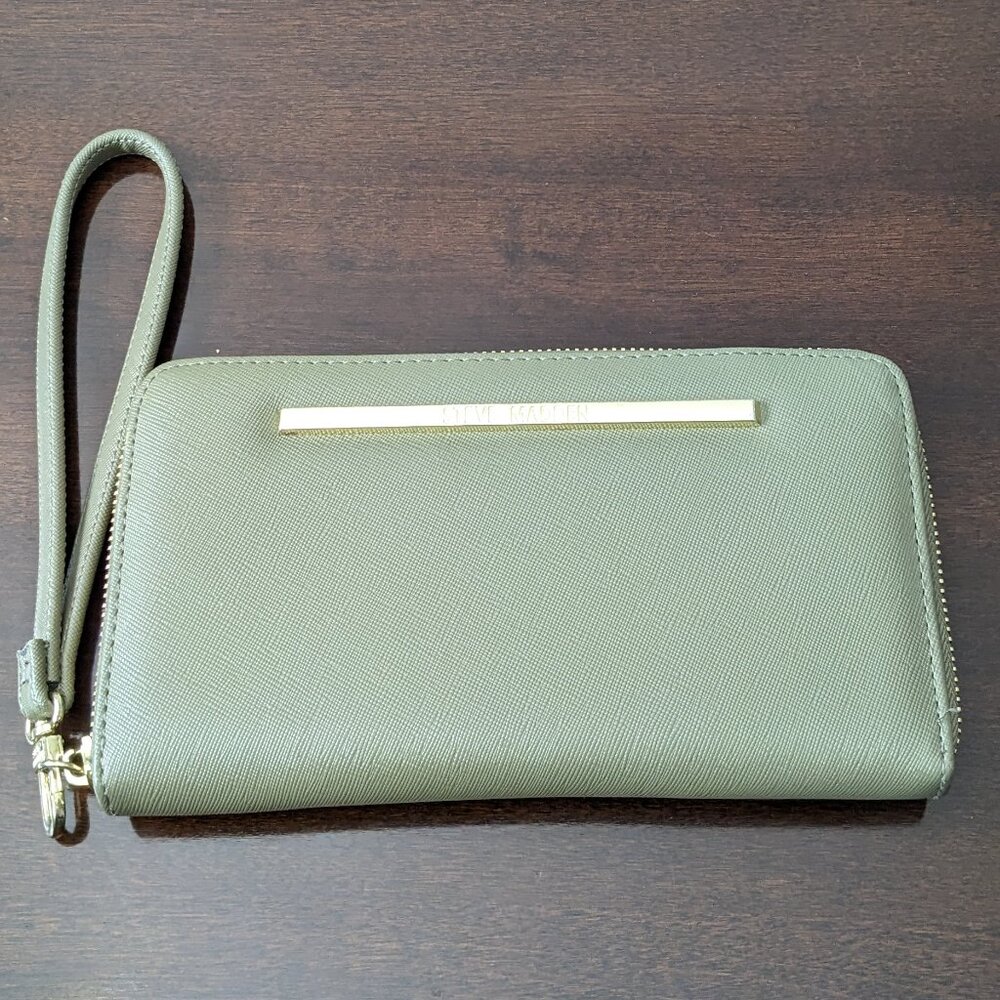 Steve Madden Women's Zip Around Wallet Green